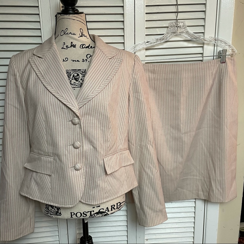 Isabel & Nina Skirt Suit